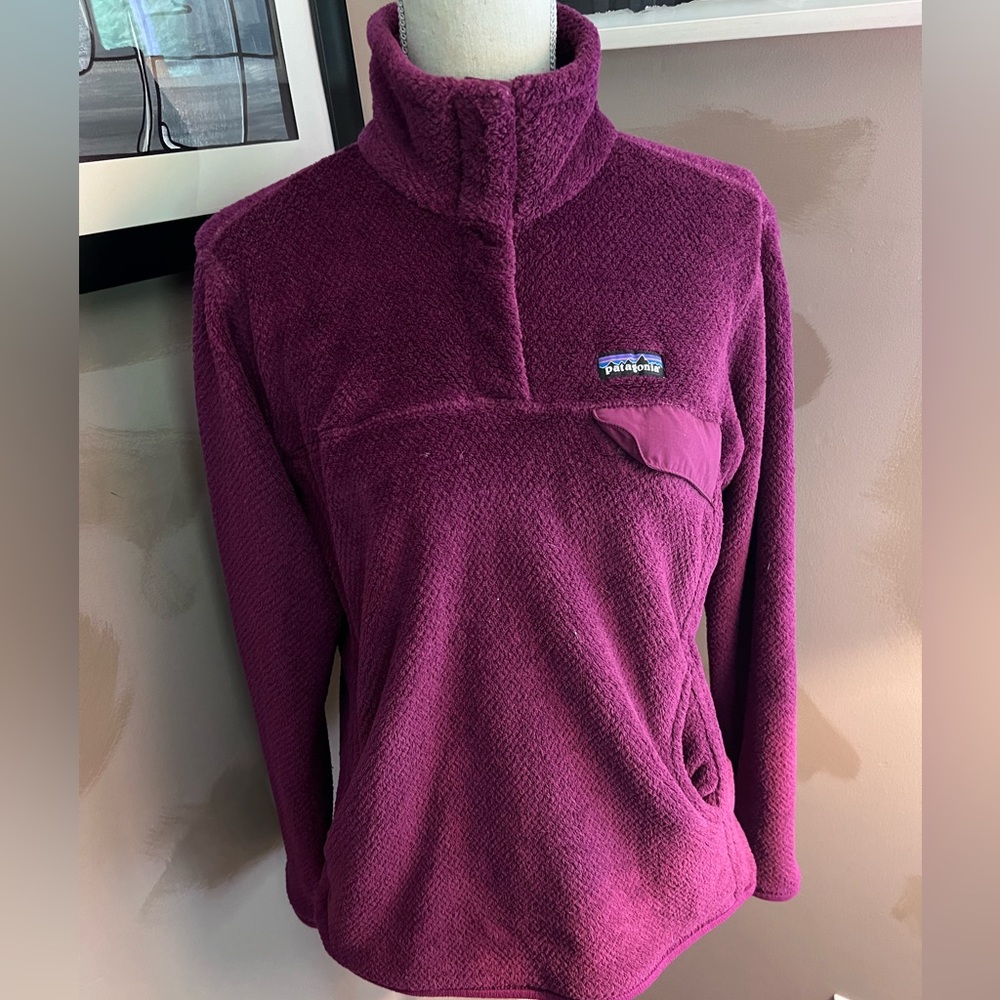 Patagonia purple sweater women’s size L